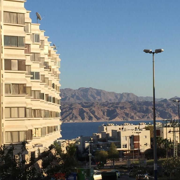 Avi'S Suites Eilat Rum bild