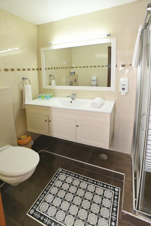 Avi'S Suites Eilat Exteriör bild